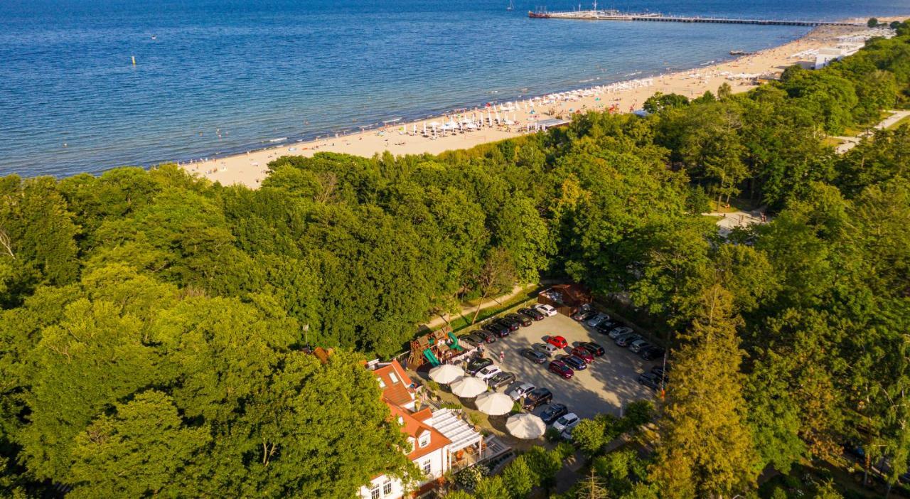 Bed & Breakfast Dworek Admiral 3*