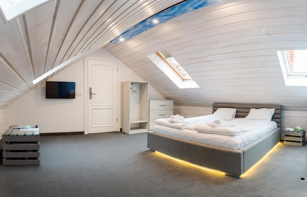 Bed & Breakfast Dworek Admiral